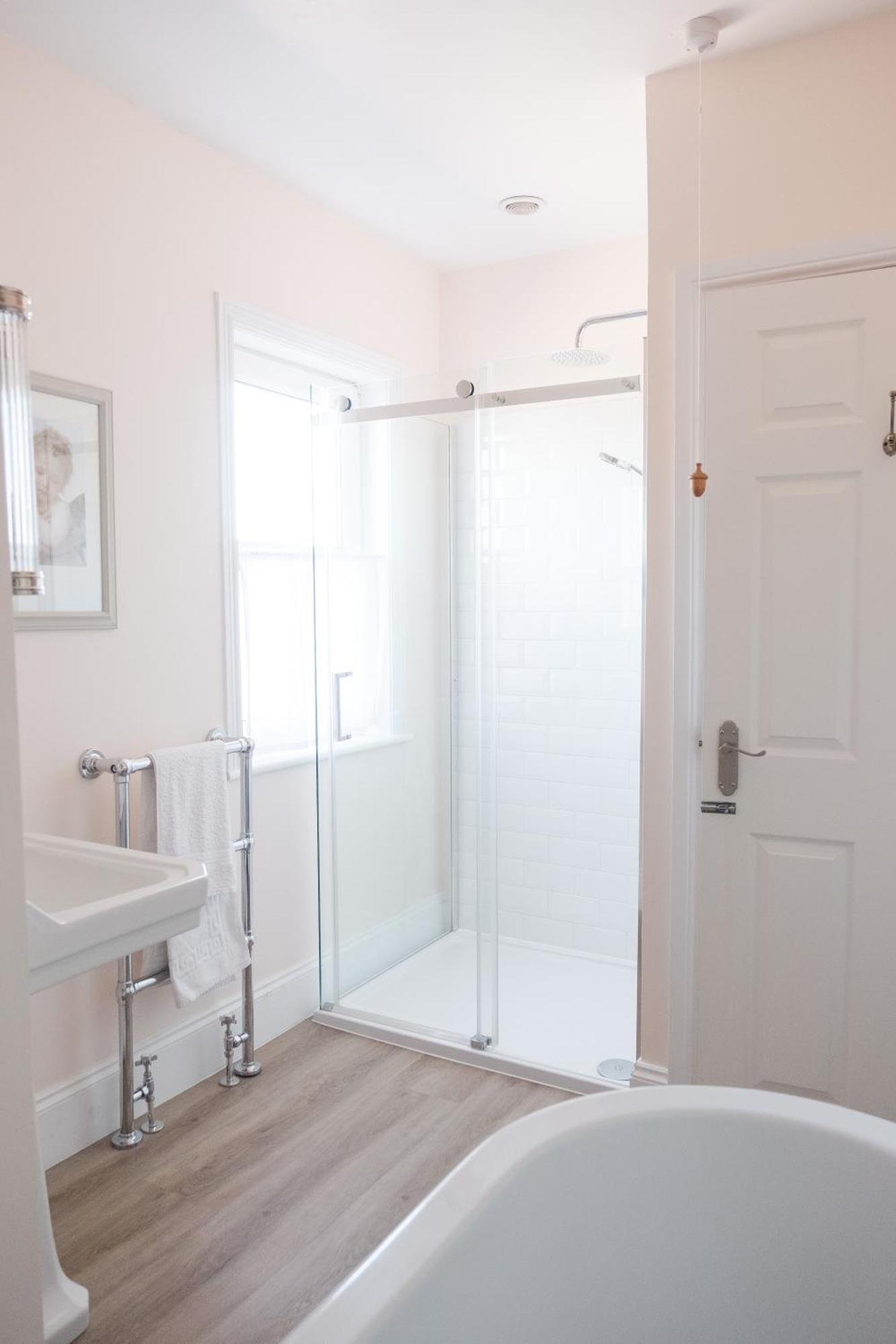 Southsea, - Two Bedroom - Newly Refurbished Throughout - Treetop Sea Views Appartement *